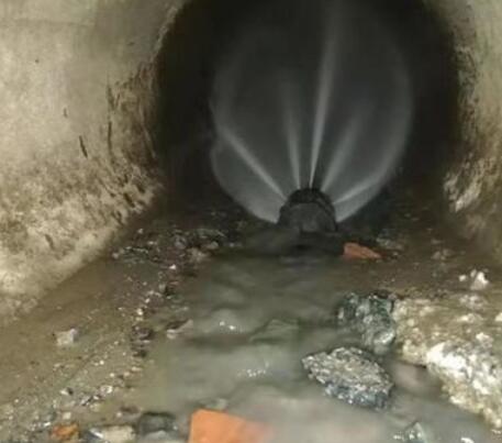 沙田镇市政管道清淤